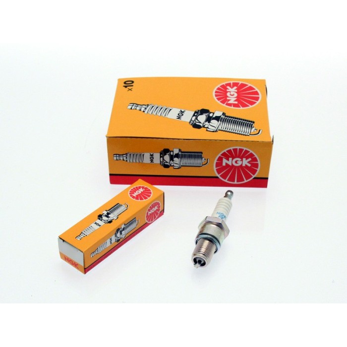 Bujía NGK BPR5HS para Moto | Rendimiento y Fiabilidad